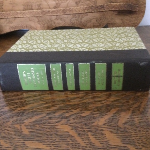 1975 Reader’s Digest Conensed Books Volume 4 - Picture 3 of 4